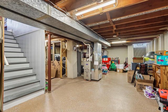 2434 W Edgerton AVENUE, Milwaukee, WI 53221