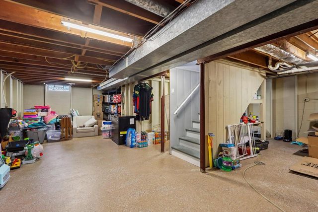 2434 W Edgerton AVENUE, Milwaukee, WI 53221