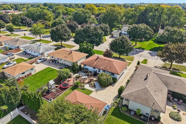 2434 W Edgerton AVENUE, Milwaukee, WI 53221