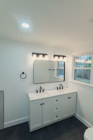 1109 Howell Dr, Franklin, TN 37069