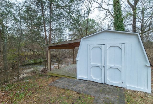 1109 Howell Dr, Franklin, TN 37069