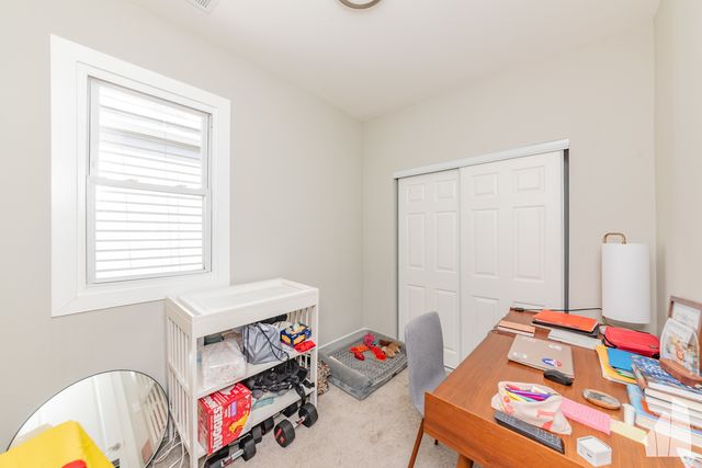 2923 N Avers Avenue 2, Chicago, IL 60618