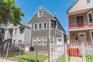2923 N Avers Avenue 2, Chicago, IL 60618