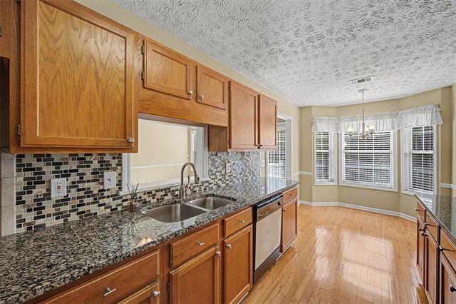 333 Allatoona Shores Drive, Canton, GA 30114