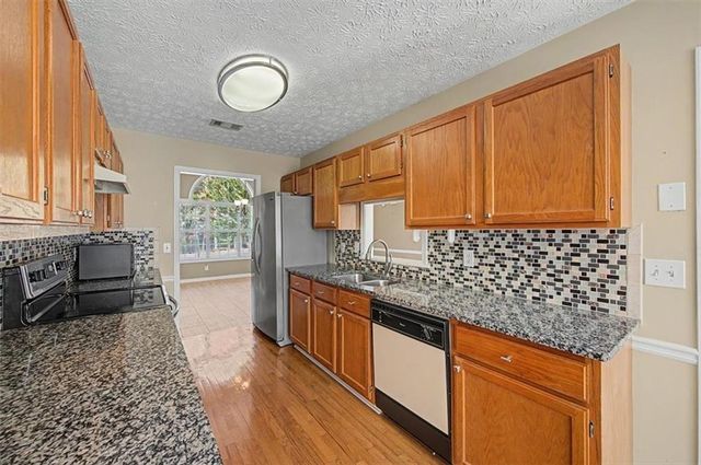 333 Allatoona Shores Drive, Canton, GA 30114