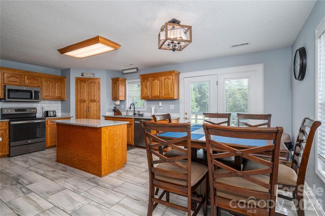 1681 NC 274 Highway, Cherryville, NC 28021