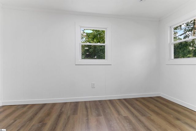 207 South Carolina Avenue, Spartanburg, SC 29306
