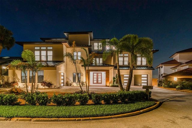 105 9TH STREET E, Tierra Verde, FL 33715