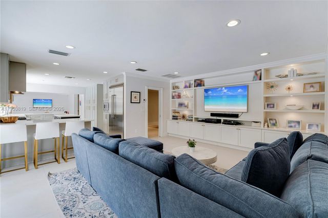 6700 SW 117th St, Pinecrest, FL 33156