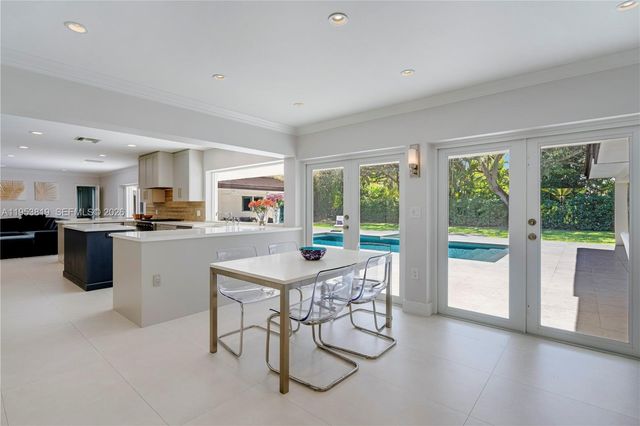 6700 SW 117th St, Pinecrest, FL 33156