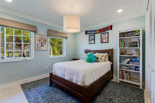 6700 SW 117th St, Pinecrest, FL 33156