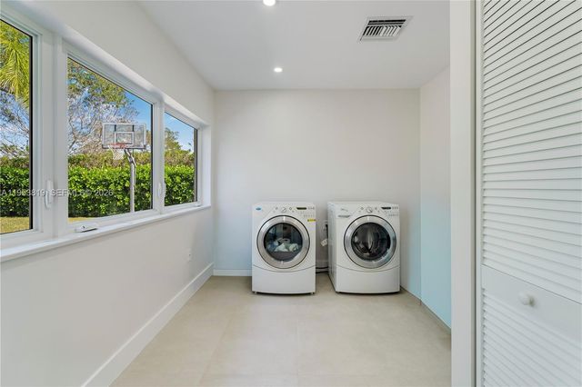 6700 SW 117th St, Pinecrest, FL 33156