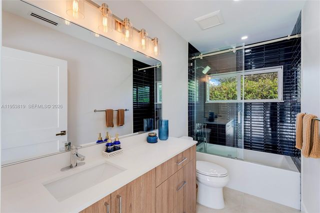 6700 SW 117th St, Pinecrest, FL 33156