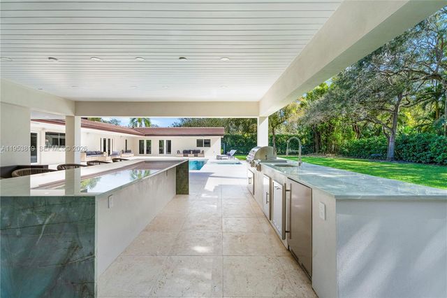 6700 SW 117th St, Pinecrest, FL 33156