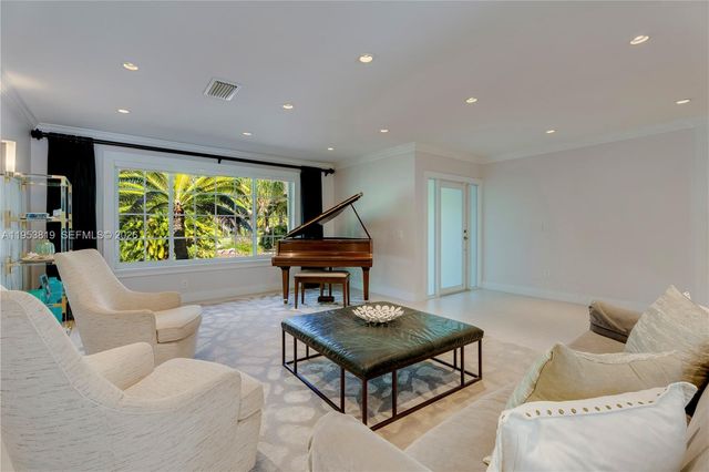 6700 SW 117th St, Pinecrest, FL 33156