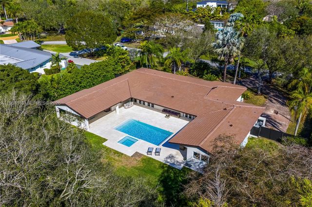 6700 SW 117th St, Pinecrest, FL 33156