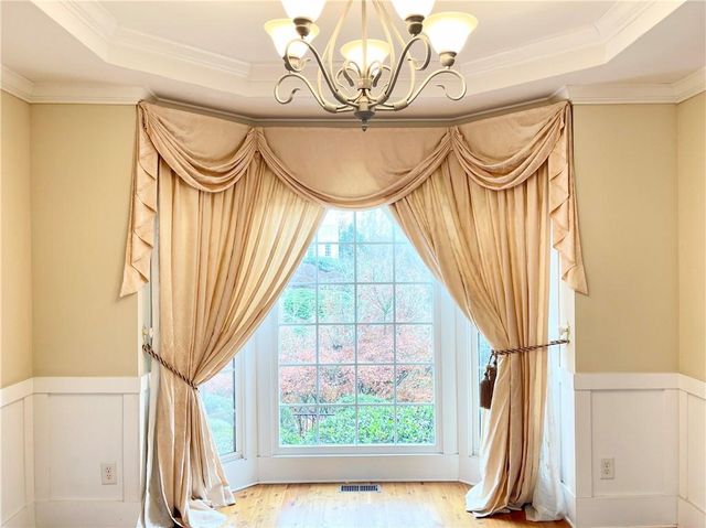 555 Vinings Springs SE Drive, Mableton, GA 30126