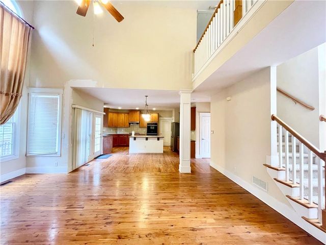 555 Vinings Springs SE Drive, Mableton, GA 30126