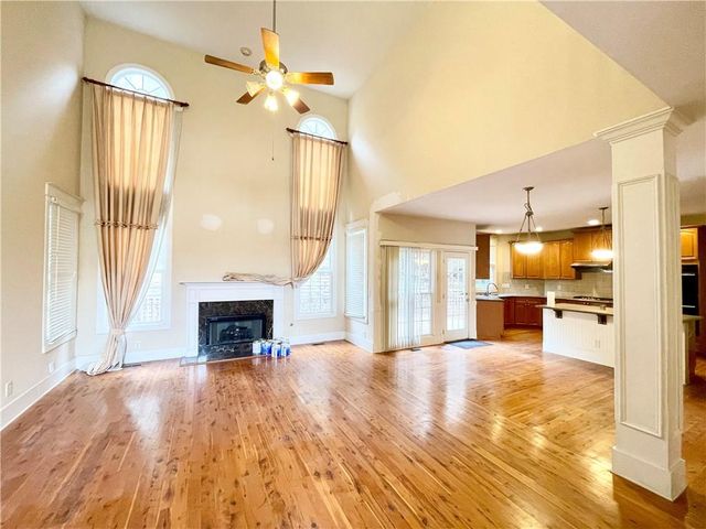 555 Vinings Springs SE Drive, Mableton, GA 30126