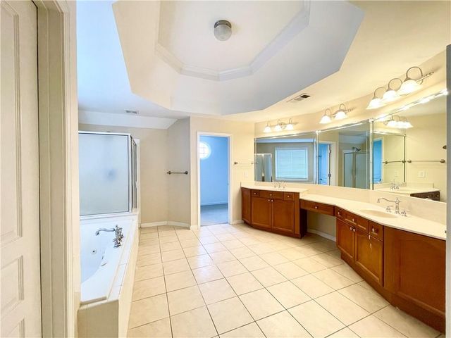 555 Vinings Springs SE Drive, Mableton, GA 30126