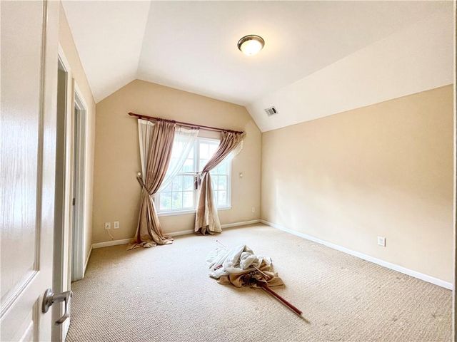 555 Vinings Springs SE Drive, Mableton, GA 30126