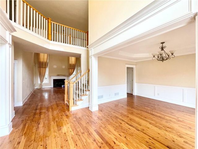 555 Vinings Springs SE Drive, Mableton, GA 30126