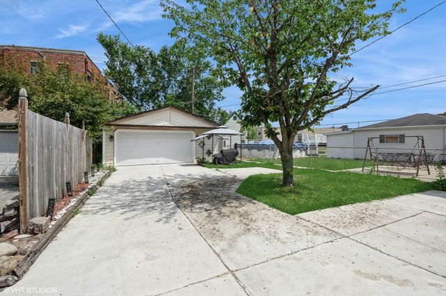 8460 River Grove Avenue, River Grove, IL 60171