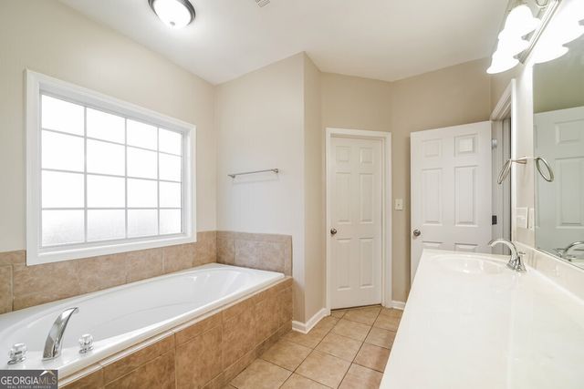 88 Tapestry Lane, Newnan, GA 30265