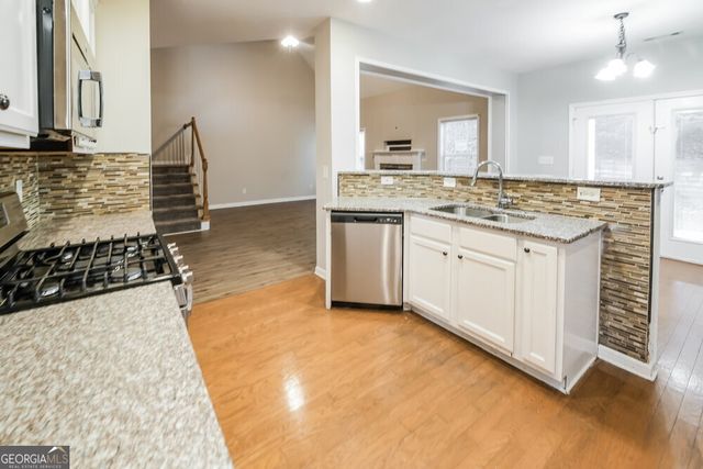 88 Tapestry Lane, Newnan, GA 30265