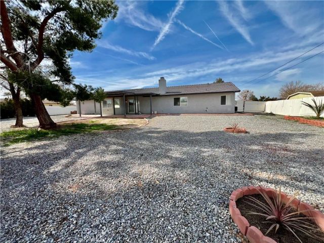 14355 Bochee Road, Apple Valley, CA 92307