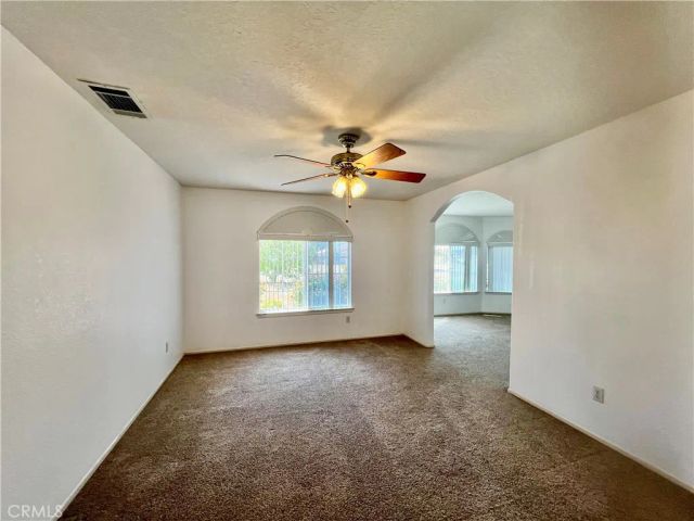 14355 Bochee Road, Apple Valley, CA 92307