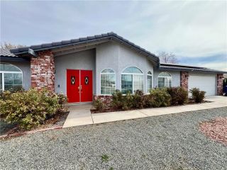 14355 Bochee Road, Apple Valley, CA 92307