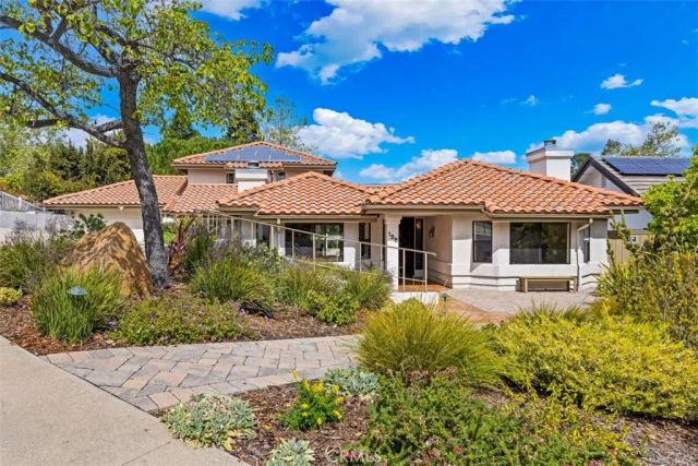 156 Anacapa Circle, San Luis Obispo, CA 93405