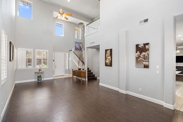 6208 W Menlo Avenue, Fresno, CA 93722