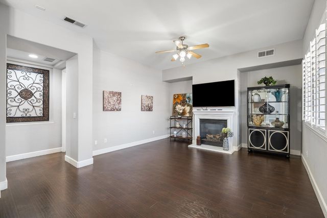6208 W Menlo Avenue, Fresno, CA 93722