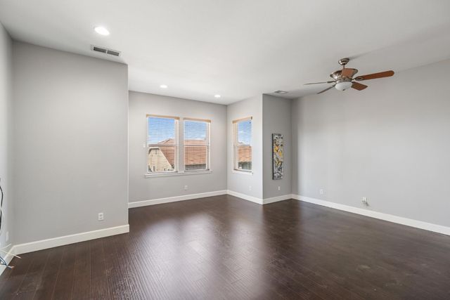6208 W Menlo Avenue, Fresno, CA 93722