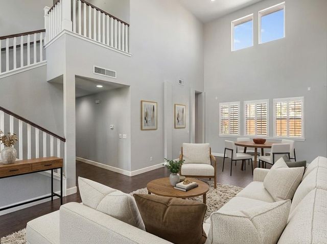 6208 W Menlo Avenue, Fresno, CA 93722