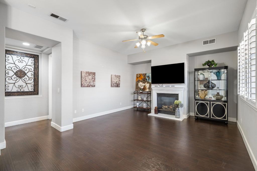 Image 20 of property listing at 6208 W Menlo Avenue, Fresno, CA 93722
