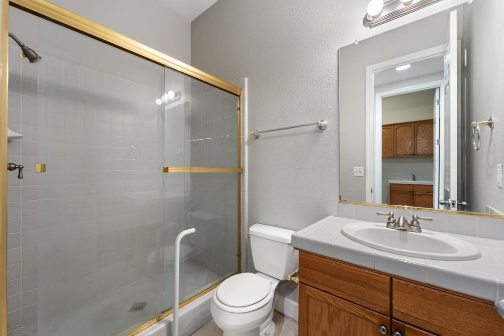 Image 25 of property listing at 6208 W Menlo Avenue, Fresno, CA 93722