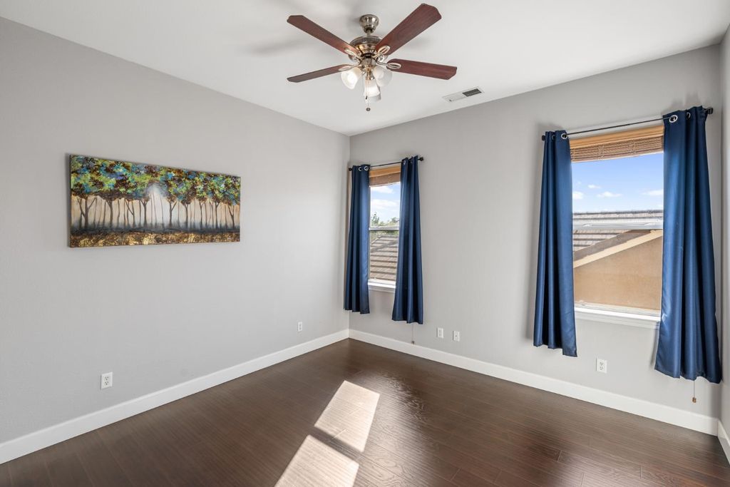 Image 37 of property listing at 6208 W Menlo Avenue, Fresno, CA 93722