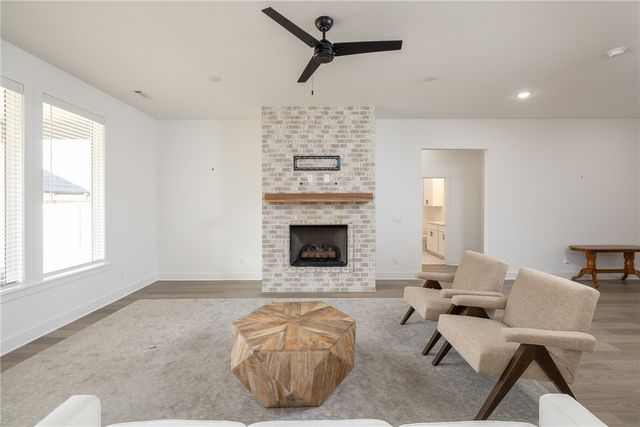 4831 N Parley Bend, Fayetteville, AR 72764