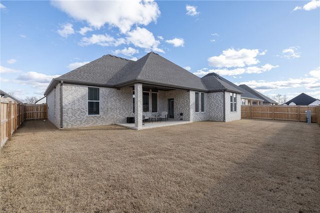 4831 N Parley Bend, Fayetteville, AR 72764