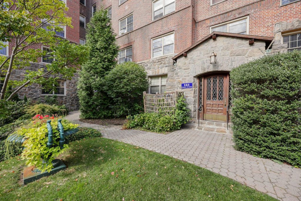 151 Centre Avenue 1B, New Rochelle, NY 10805