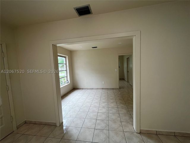 3351 SW 18th St 3351, Miami, FL 33145
