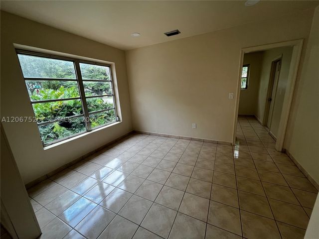 3351 SW 18th St 3351, Miami, FL 33145
