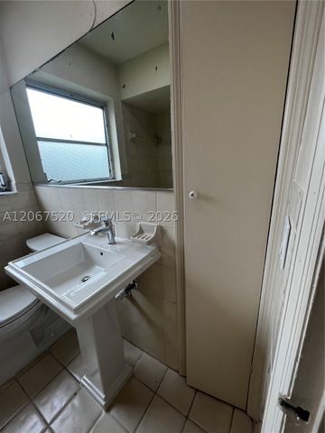 3351 SW 18th St 3351, Miami, FL 33145