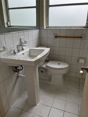 3351 SW 18th St 3351, Miami, FL 33145