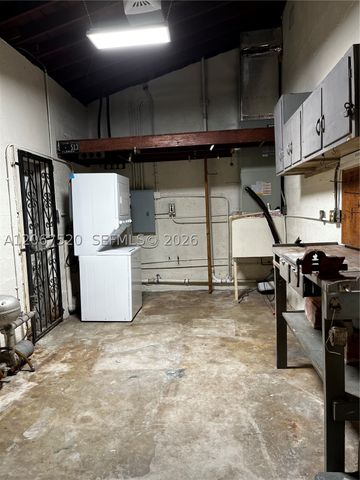 3351 SW 18th St 3351, Miami, FL 33145