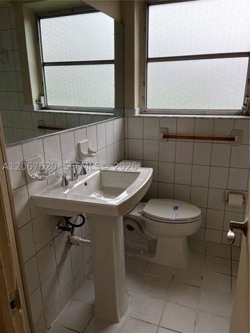 3351 SW 18th St 3351, Miami, FL 33145