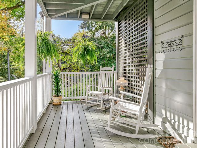 67 Cherokee Road, Asheville, NC 28801